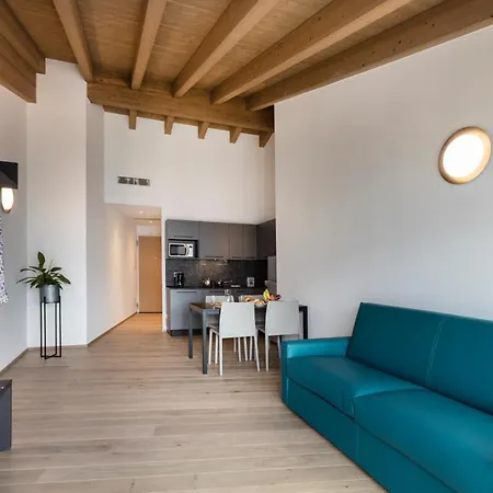 公寓式酒店 Solei Classic & 3*