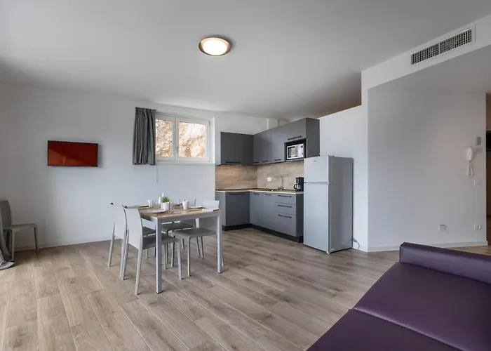 アパートホテル Solei Classic & 3*