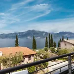 Ξενοδοχείο με διαμερίσματα Solei Classic & Brenzone sul Garda