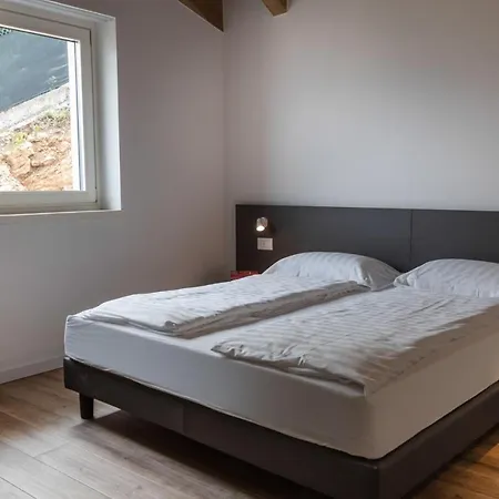Solei Classic & Lägenhetshotell Brenzone sul Garda