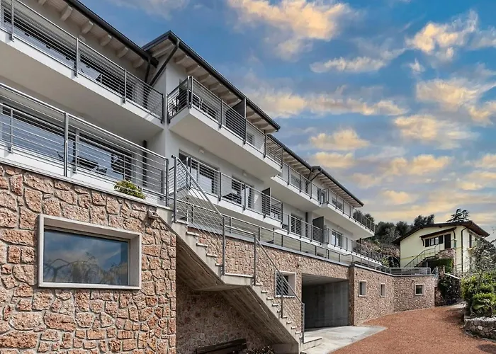 Solei Classic & 3* ברנצונה סול גארדה