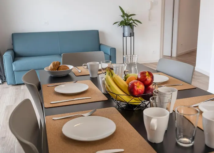 Solei Classic & מלון דירות ברנצונה סול גארדה